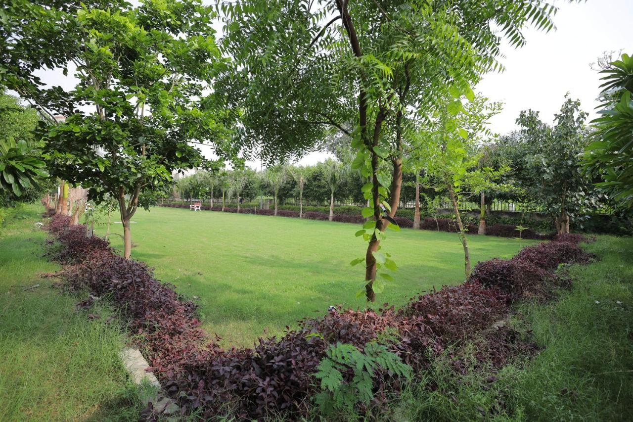 Shakti Villa Home Stay อัครา ภายนอก รูปภาพ