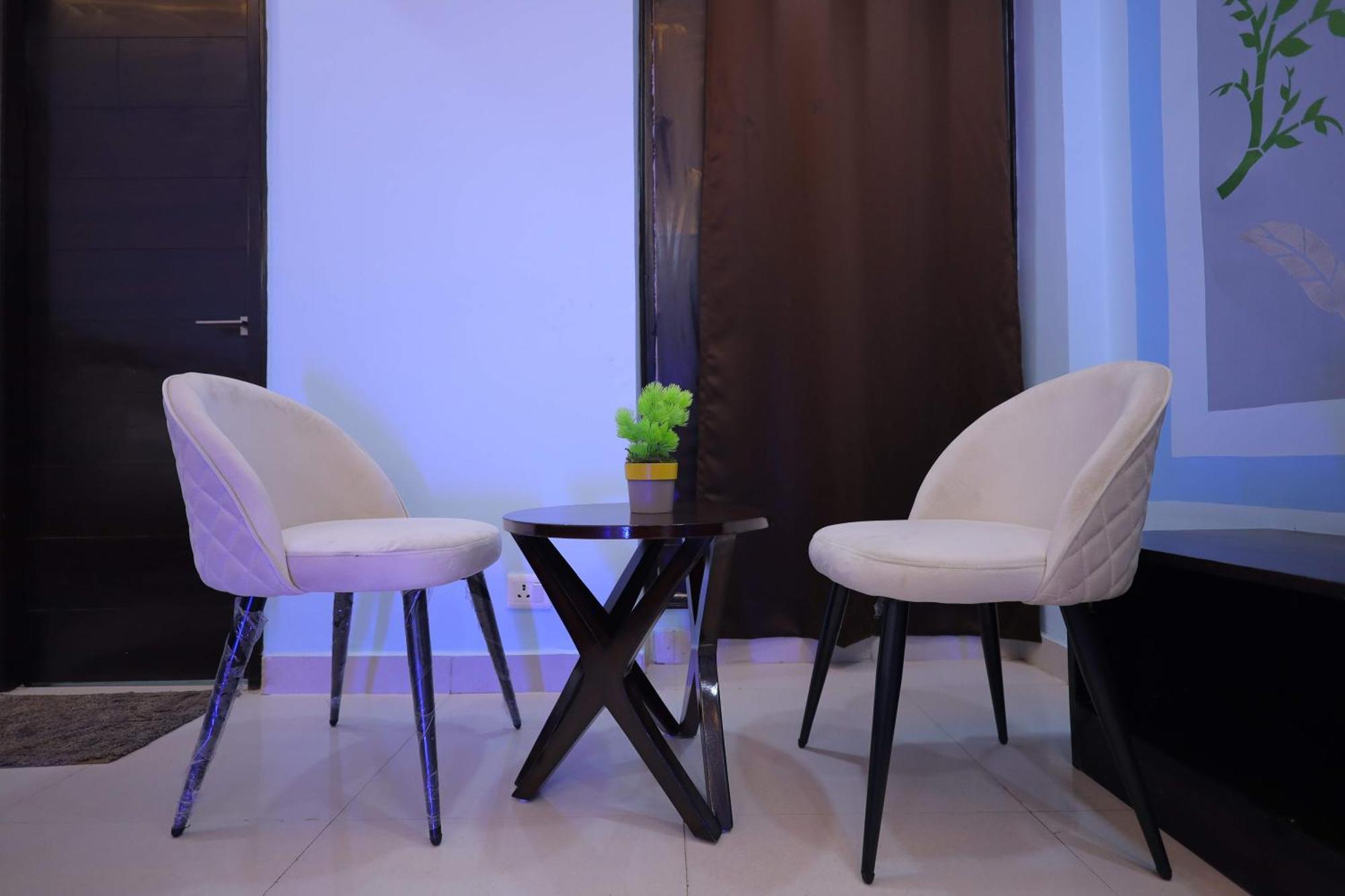 Shakti Villa Home Stay อัครา ภายนอก รูปภาพ